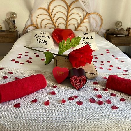 Le Cocon De Sissy Otel Saintes-Maries-de-la-Mer Dış mekan fotoğraf